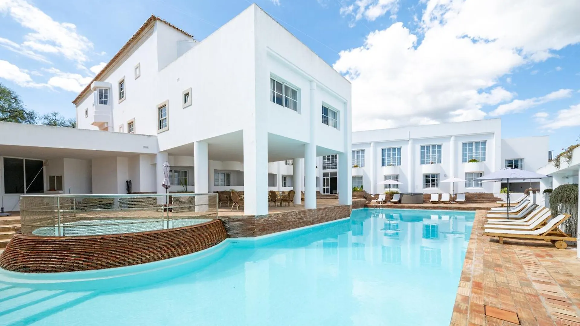 Baluarte Da Vila Apartments Lagos